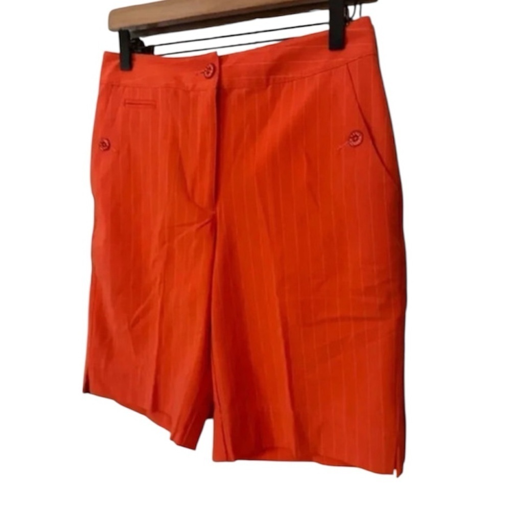 Izod Golf Bermuda Shorts Size 2 NWT
